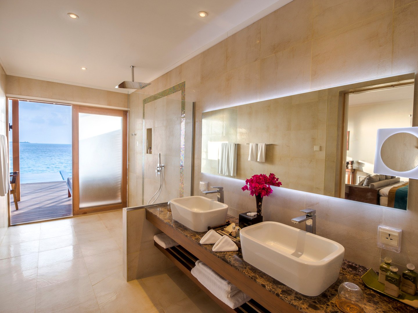 HurawalhiOceanPoolVillaBathroomInterior