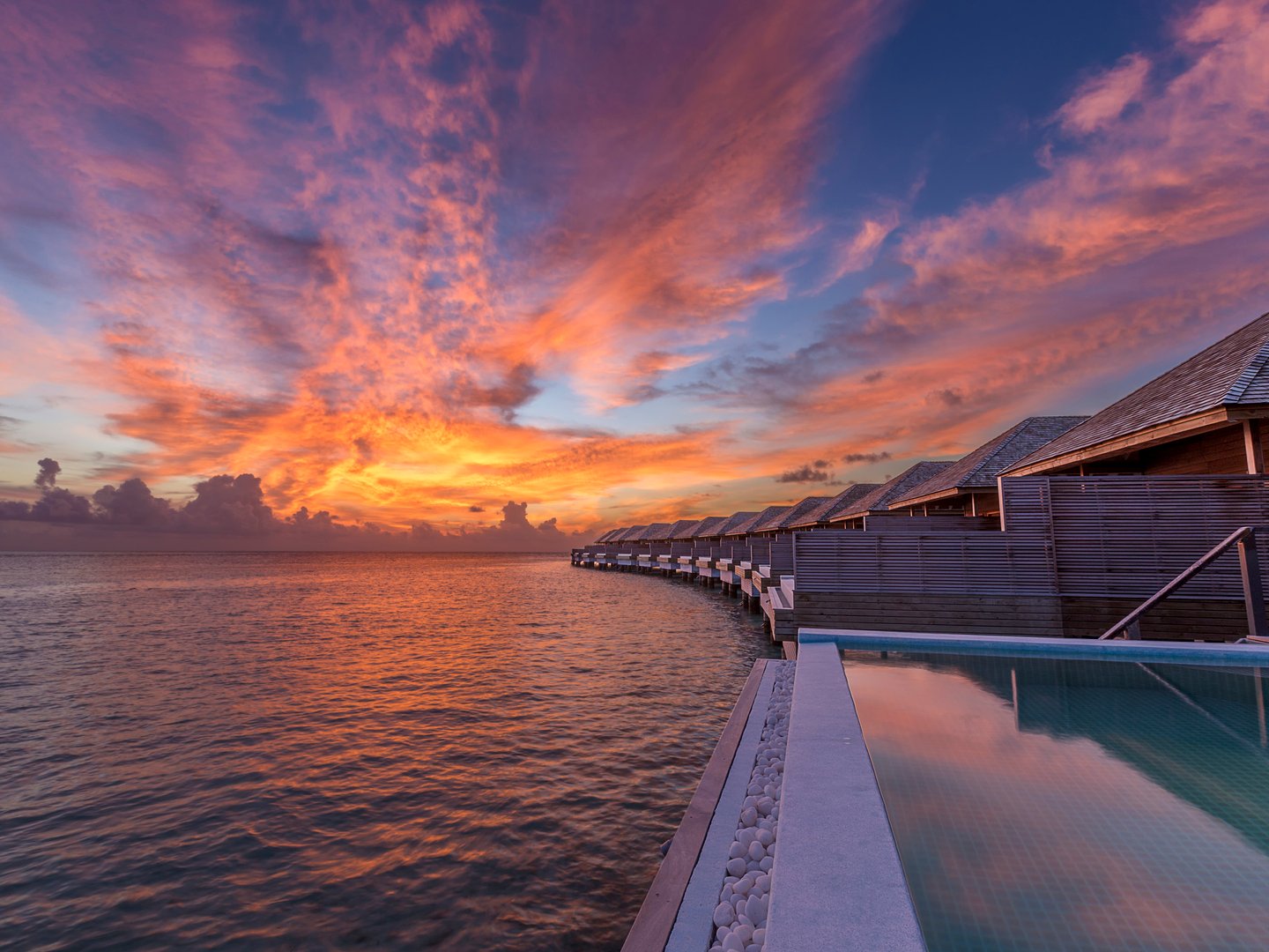 HurawalhiOceanPoolVillaExterior4